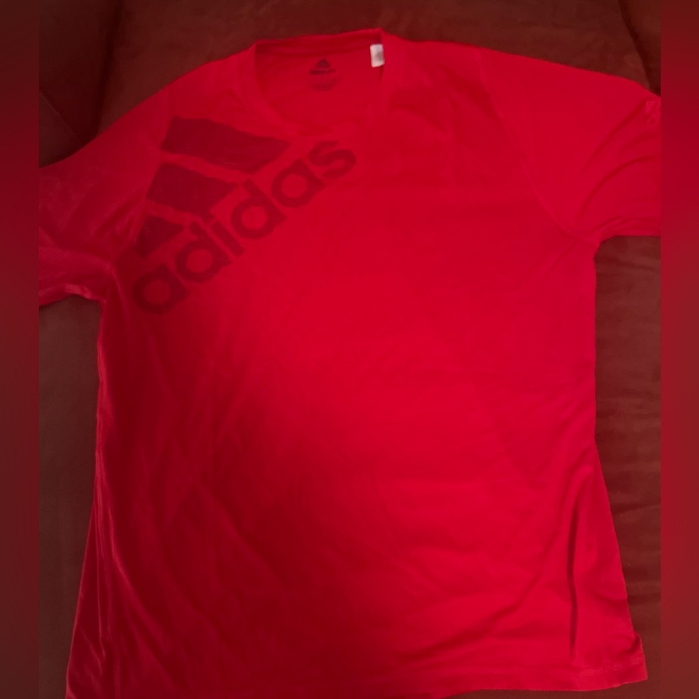 Red adidas tee large, new